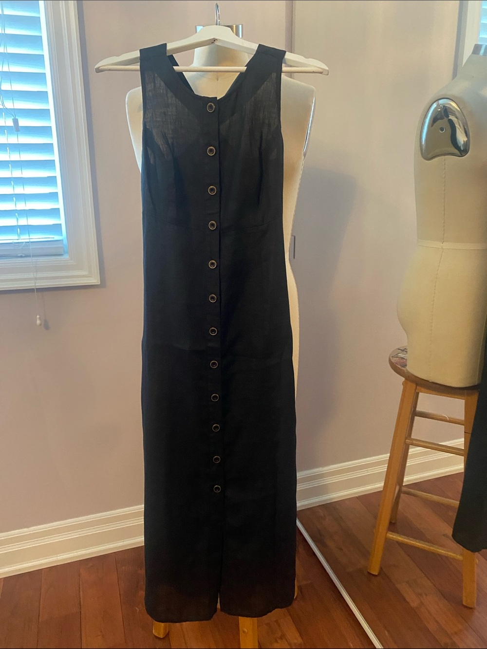 Liz Claiborne Black Sleevless dress ladies size 4